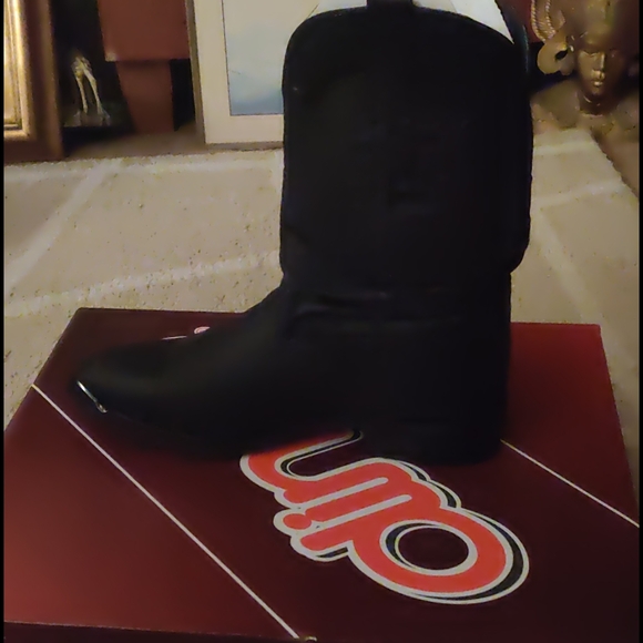 Cowboy boots - Picture 5 of 5